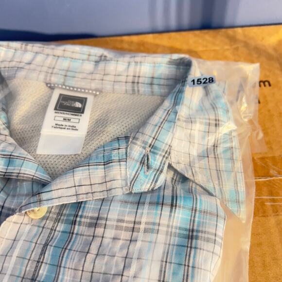 The North Face Button Shirt Men's Medium Zip Pocket "Seersucker-like" Grey Blue - Picture 13 of 13